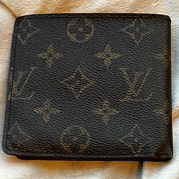 Authentic Vintage Louis Vuitton Monogram Bi-Fold Wallet - Picture 3 of 13